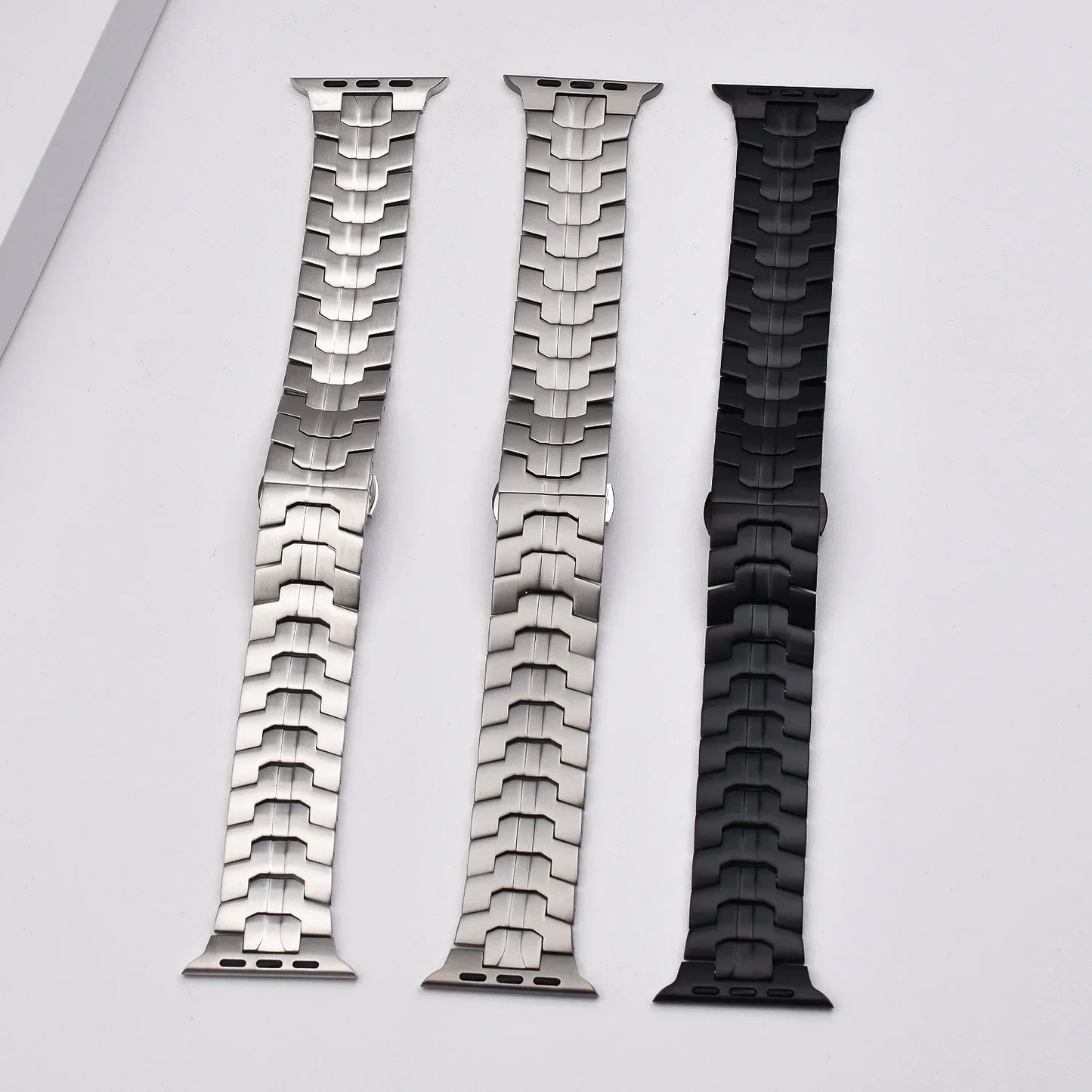 Iron Man Titanium Alloy Strap for Apple Watch Band iWatch Series Ultra3/2/11/10/9/8/7/6/5/4